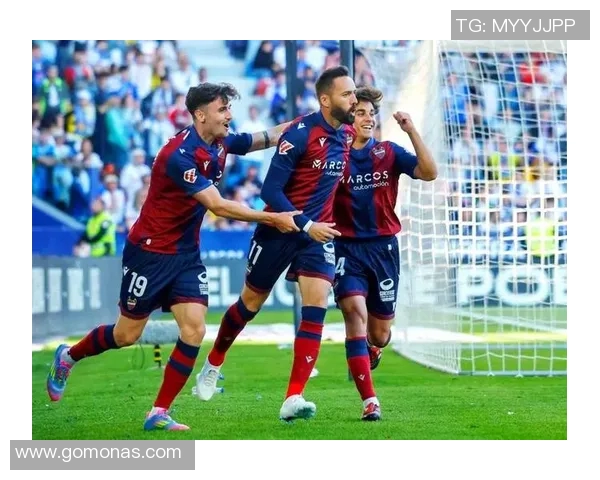 卢戈与莱万特的激烈对决揭示西乙联赛的竞争魅力与球队实力较量