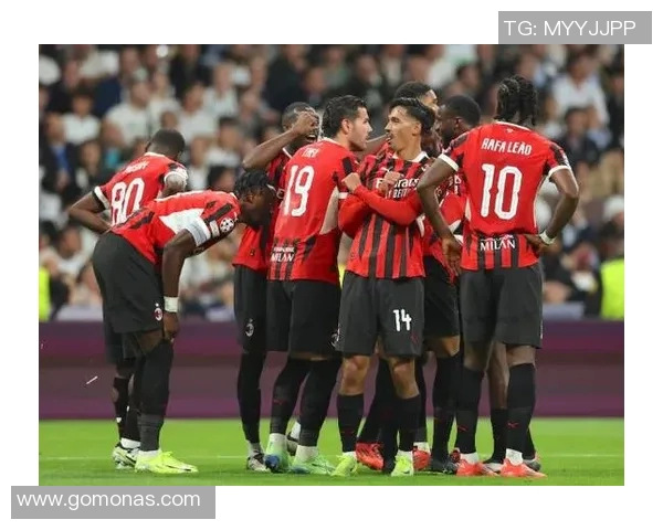 意甲巅峰对决AC米兰与尤文图斯再度交锋争夺荣耀与胜利